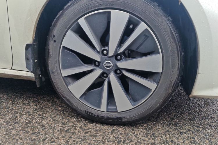 日产 天籁 2021款 2.0L XL 舒适版车身外观6007