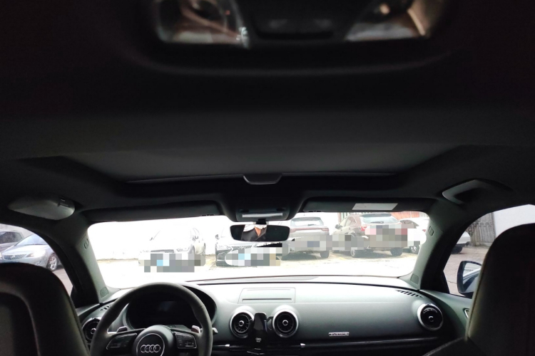 奥迪RS 3 2017款 RS 3 2.5T Limousine中控内饰22