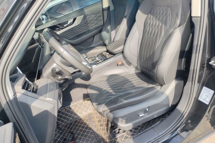 红旗HS5 2022款 改款 2.0T 智联旗享版中控内饰19