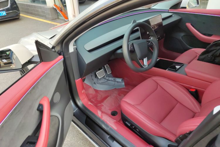 特斯拉 Model 3 2023款 长续航全轮驱动版中控内饰20