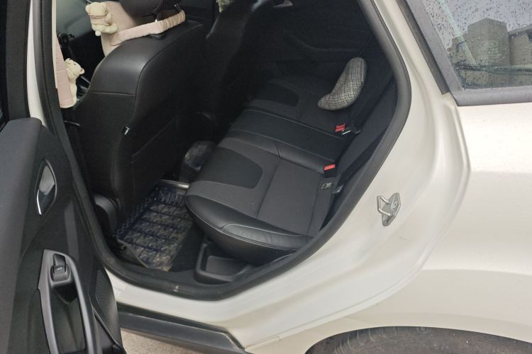 福特 福克斯 2012款 三厢 1.6L 自动风尚型中控内饰7004