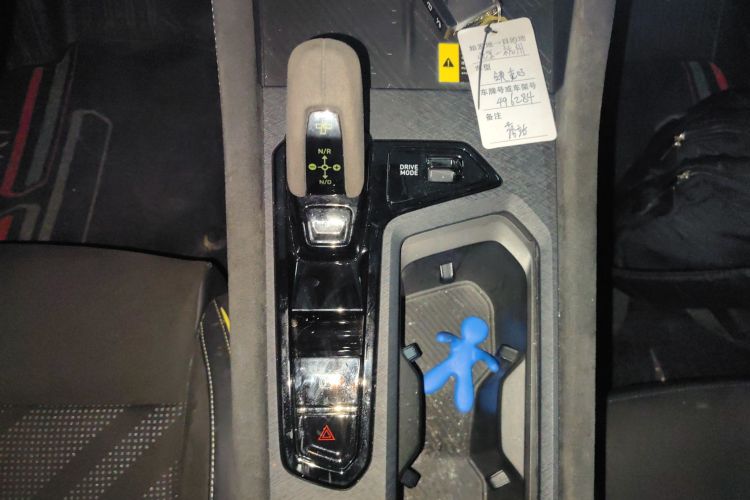 领克03 2025款 03+ 2.0TD 自动性能套装中控内饰18