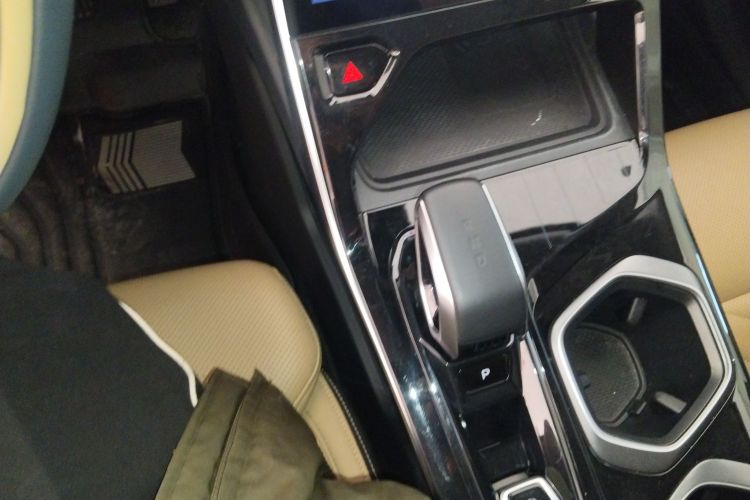 吉利汽车 博越L 2023款 2.0TD DCT旗舰型局部细节18