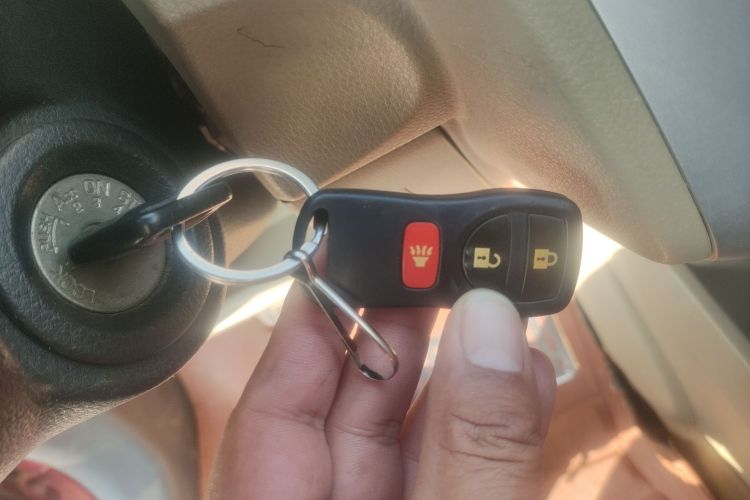 启辰R50 2014款 1.6L 手动精彩版中控内饰11