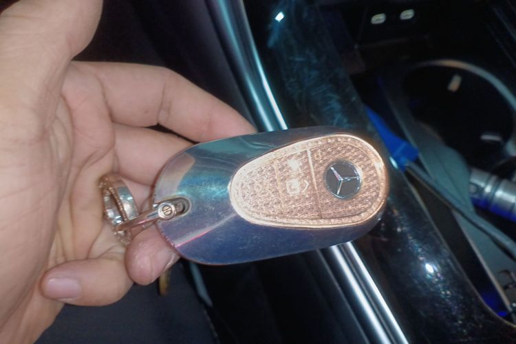 奔驰C级 2023款 改款二 C 260 L 运动版中控内饰11