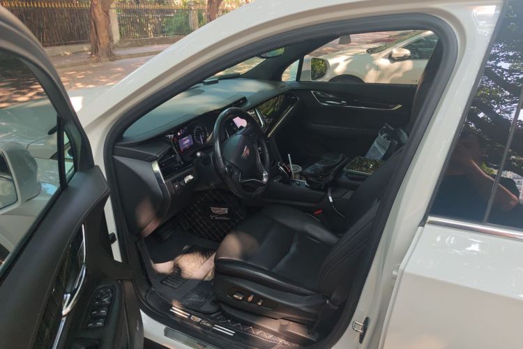 凯迪拉克XT6 2020款 28T 六座豪华型中控内饰7003