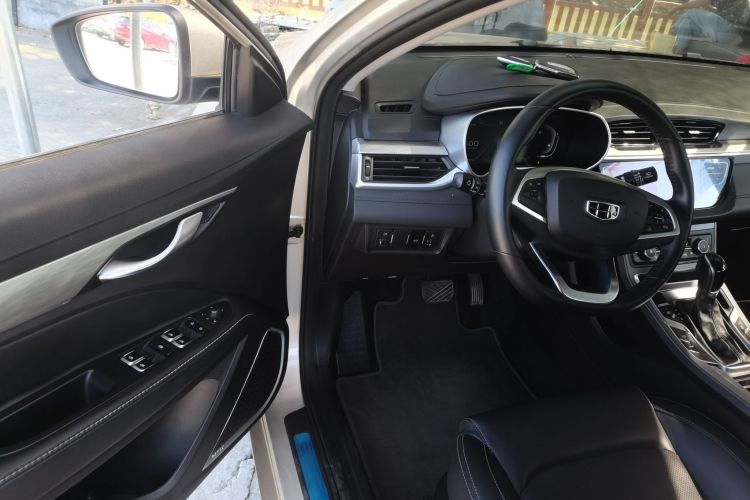 吉利汽车 帝豪 2019款 领军版 1.5L CVT向上互联型 国VI中控内饰20