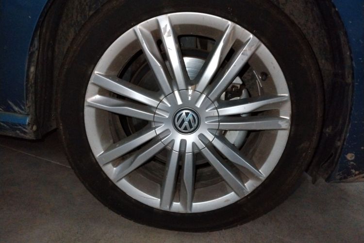 大众 高尔夫·嘉旅 2016款 280TSI 自动豪华型车身外观10