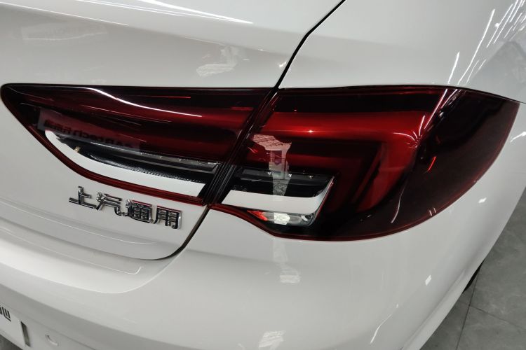 别克 君威 2020款 552T 精英型车身外观9