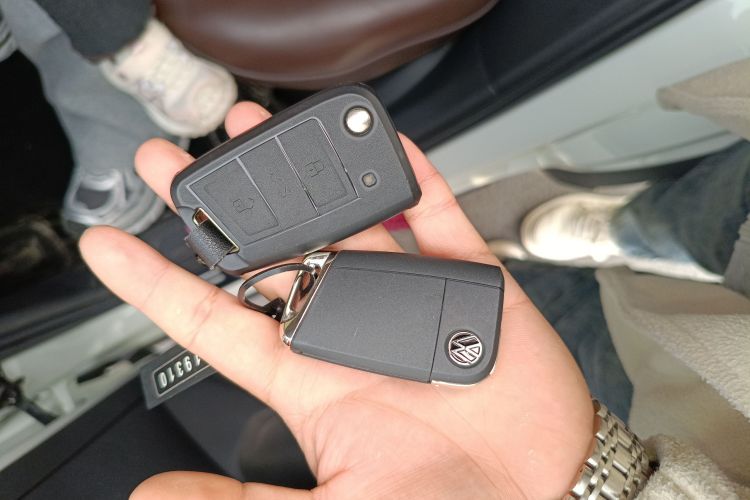 大众 T-ROC探歌 2022款 280TSI DSG两驱精英PLUS中控内饰11