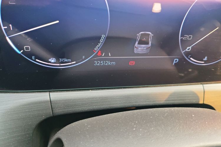 别克 威朗 2022款 Pro 533T 乐享版中控内饰15