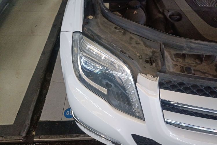 奔驰GLK级 2013款 GLK 300 4MATIC 时尚型车身外观6006