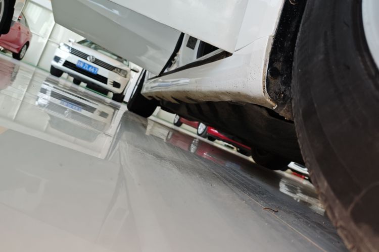 福特 蒙迪欧 2017款 EcoBoost 180 时尚型局部细节9001