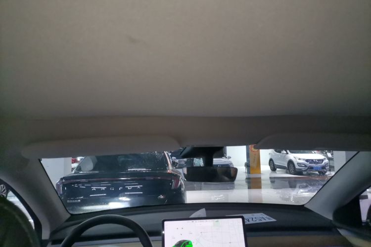 特斯拉 Model Y 2021款 标准续航后驱版局部细节22