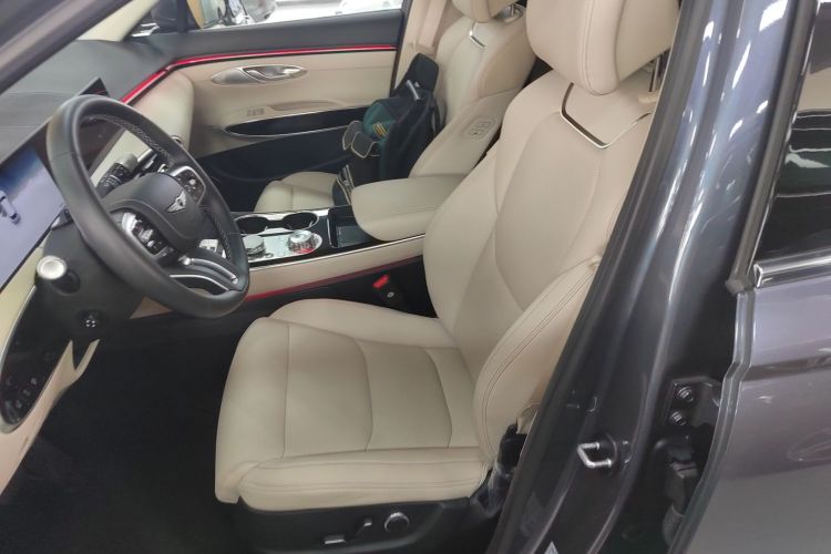 捷尼赛思GV70 2025款 2.5T 两驱豪华版中控内饰19