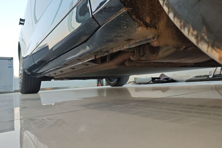 岚图汽车 岚图FREE 2021款 四驱标准增程版局部细节9001