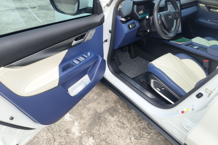 小鹏G3 2022款 G3i 520N+中控内饰20