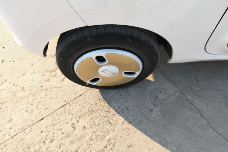 奔腾小马 2026款 222km 萌趣马 Plus车身外观6008