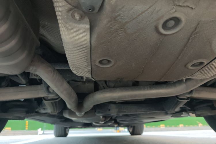 奥迪Q5 2016款 40 TFSI 技术型局部细节9008