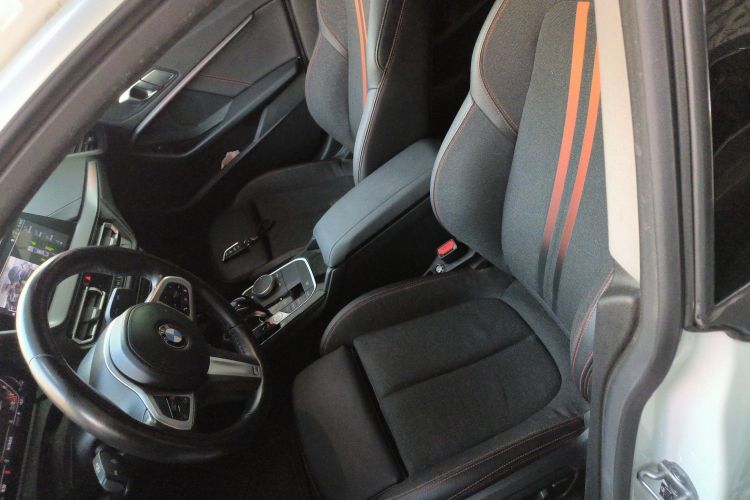 宝马2系(进口) 2021款 225i 四门轿跑车 M运动套装中控内饰19