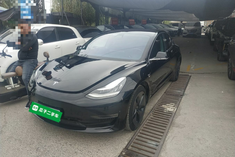 特斯拉 Model 3(进口) 2019款 长续航全轮驱动版车身外观1