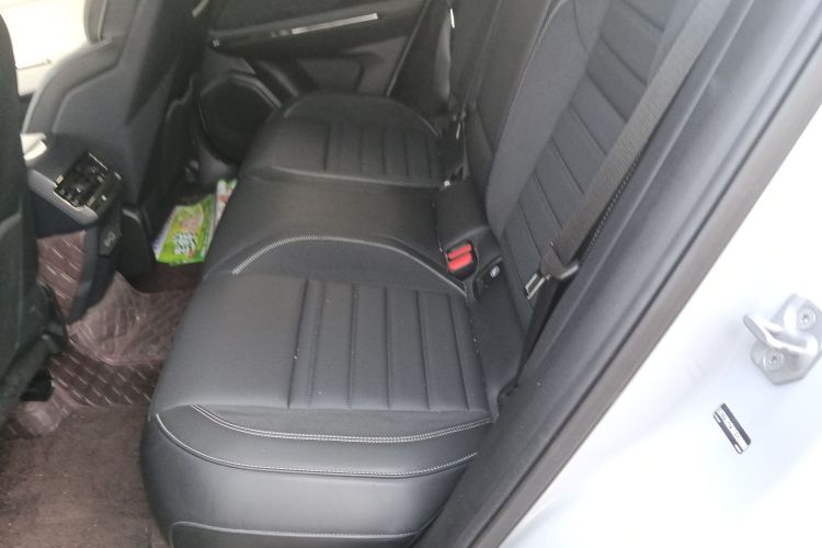 领克01 EM-P 2023款 1.5TD EM-P 晨曦版中控内饰7004