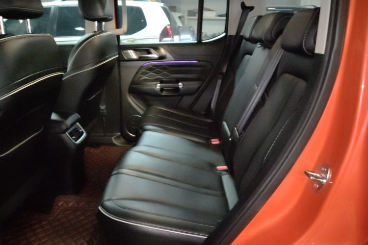 坦克300 2021款 越野版 2.0T 征服者中控内饰7004