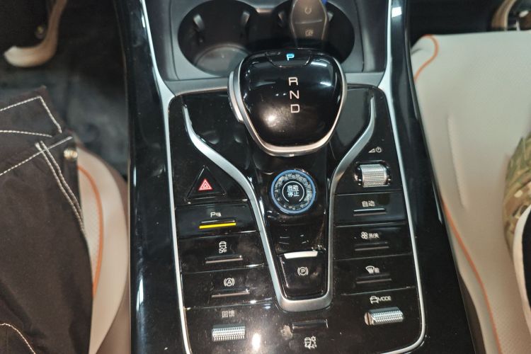 比亚迪 秦PLUS 2023款 冠军版 EV 510KM领先型中控内饰18