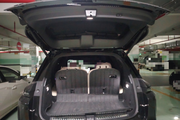 理想汽车 理想L8 2023款 Max中控内饰23