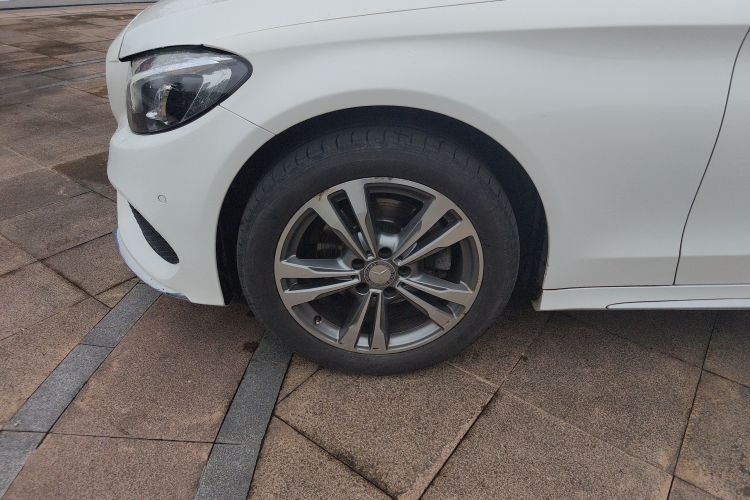 奔驰C级 2015款 改款 C 200 L 运动型车身外观6007