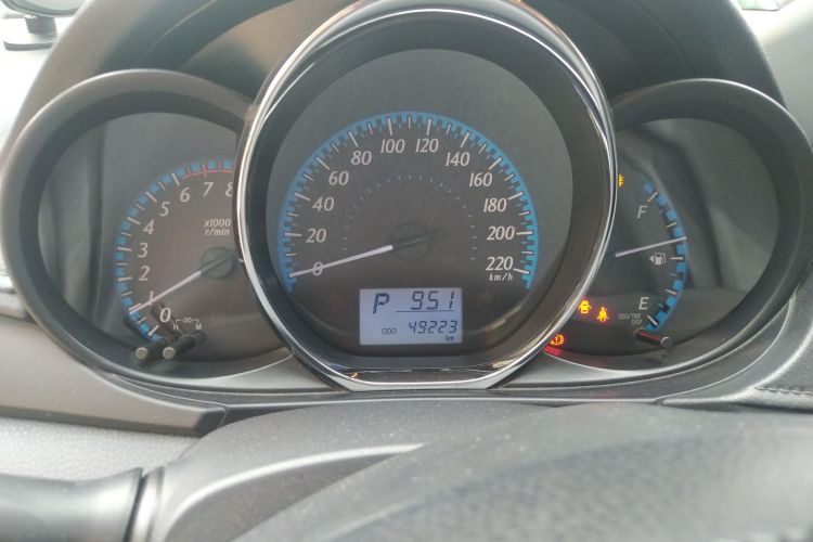 丰田 YARiS L 致炫 2016款 改款 1.5E CVT魅动版中控内饰14