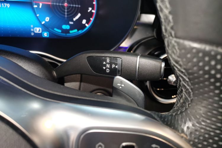 奔驰C级 2021款 C 260 L 运动版中控内饰18