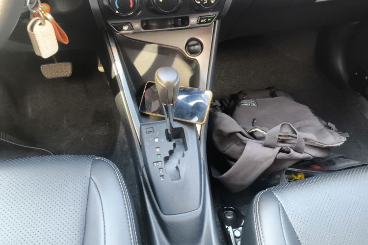 丰田 YARiS L 致炫 2015款 1.5E 自动魅动版中控内饰18