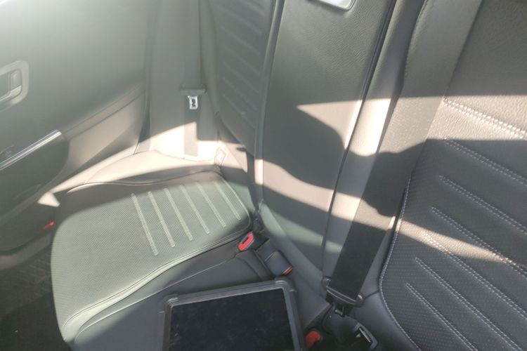 奔驰C级 2024款 改款 C 260 L 运动版中控内饰21