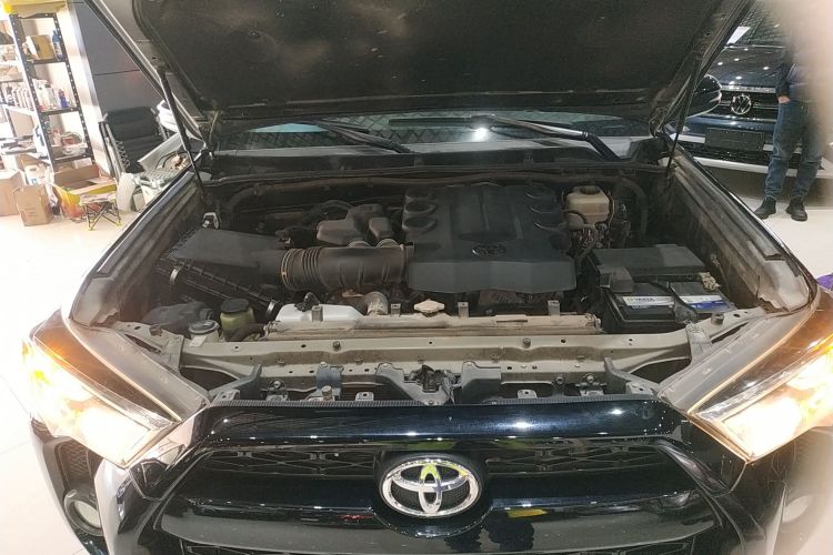 丰田 超霸（4Runner）（平行进口） 机舱底盘24