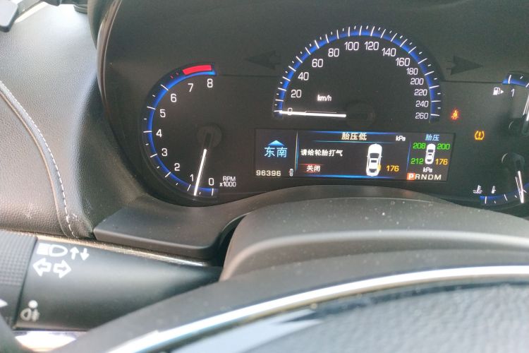 凯迪拉克ATS-L 2014款 28T 精英型中控内饰15