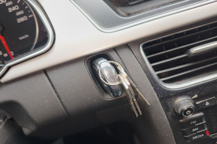 奥迪A5 2010款 3.2 coupe quattro中控内饰7001