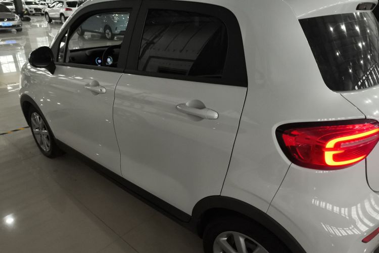 零跑汽车 零跑T03 2022款 皓玉版车身外观6003