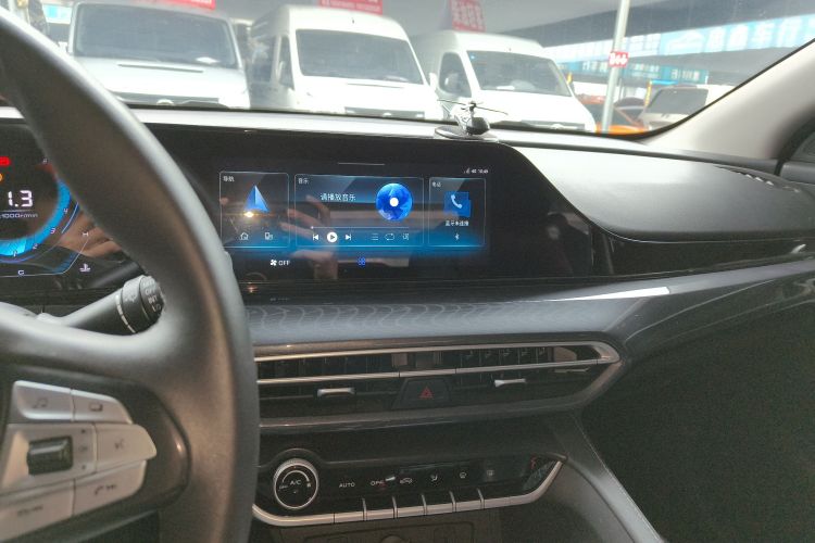 长安 逸动 2020款 PLUS 蓝鲸NE 1.4T GDI DCT尊贵型局部细节16