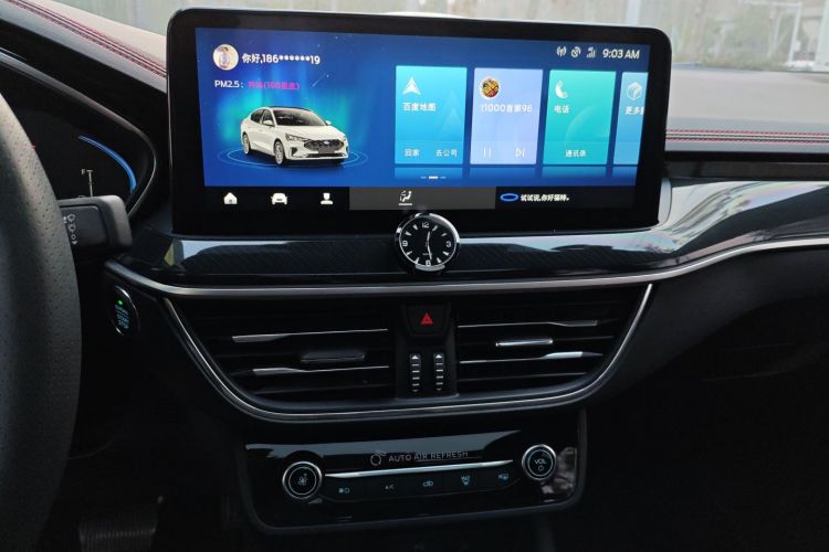 福特 福克斯 2022款 三厢 EcoBoost 180 自动ST Line中控内饰16