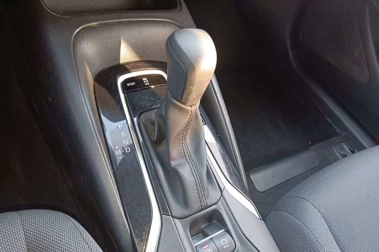 丰田 雷凌 2021款 TNGA 1.5L CVT进取版局部细节18