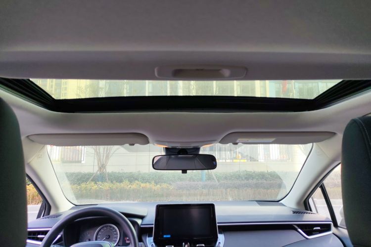 丰田 卡罗拉 2021款 TNGA 1.5L CVT精英版中控内饰22