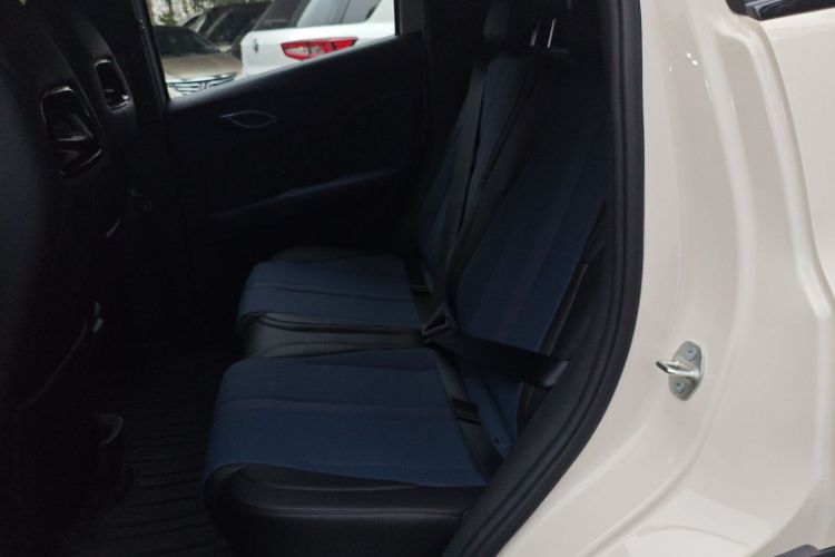 比亚迪 海鸥 2025款 305km 活力版中控内饰7004