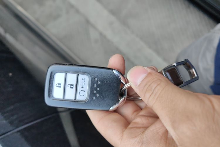 本田 冠道 2017款 240TURBO 两驱豪华版中控内饰11