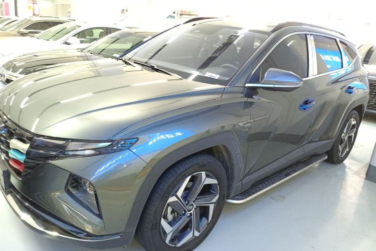 现代 2023款 途胜L 1.5T 自动两驱DLX豪华版车身外观4