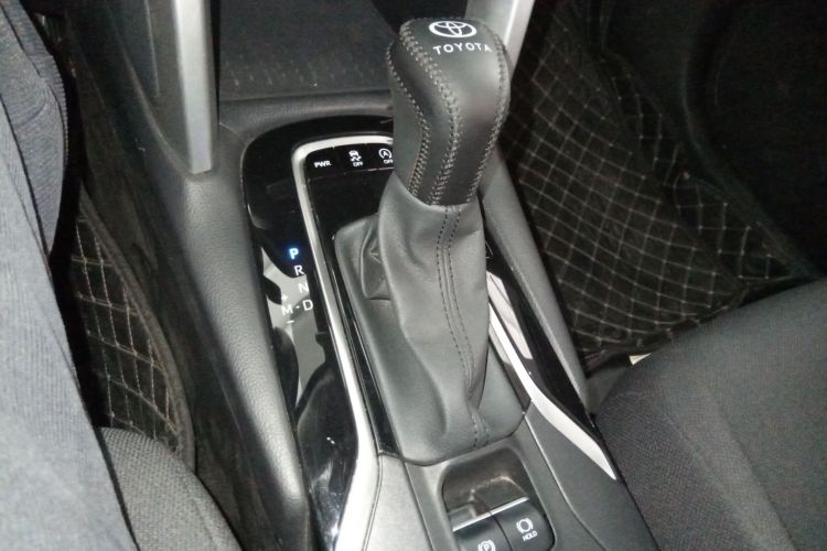 丰田 锋兰达 2023款 2.0L CVT领先版中控内饰18