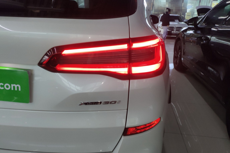 宝马X5(进口) 2019款 xDrive30i M运动套装车身外观9