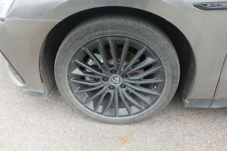 比亚迪 汉 2022款 DM-i 121KM 尊享型车身外观6007