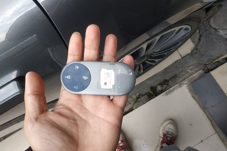 鸿蒙智行 享界S9 2024款 纯电 Ultra 四驱旗舰版中控内饰7001