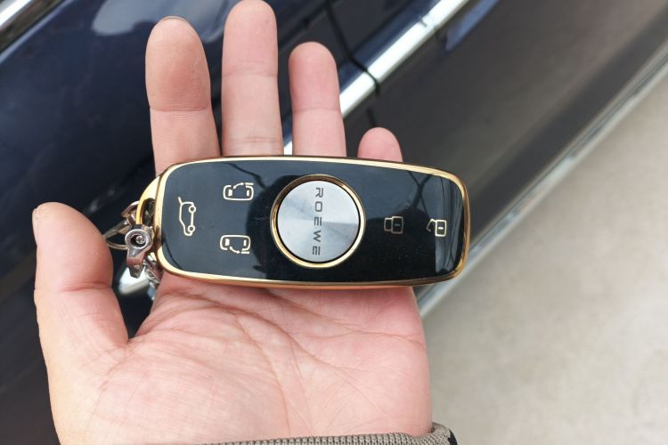 荣威iMAX8 2022款 400TGI 旗舰版中控内饰7001